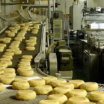 【パン食べ放題】ヤマザキパン工場でケーキ作りのアルバイト体験談【大学生】